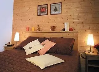 Lagrange Prat De Lis 3*